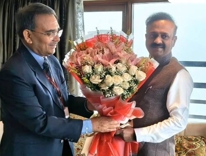 DFCCIL MD meets Chairperson, Parliamentary Committee
